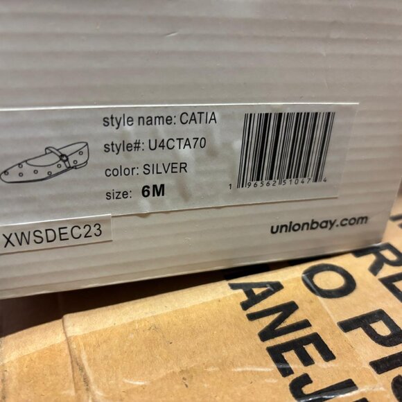Unionbay Women's Catia Jeweled Mary Jane Flats – Silver,  US Size 6M (Style #U4C - Picture 7 of 7